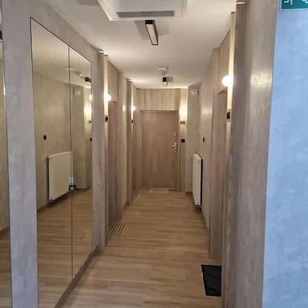 Igo アパート シュトゥトボ