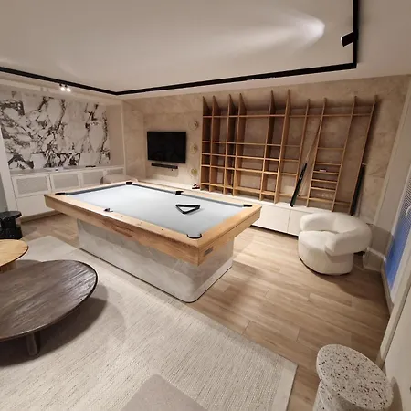 アパート Igo シュトゥトボ